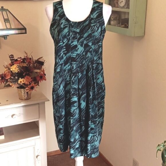 Simply Vera Vera Wang Shift Dress. Boho, Artsy, Beachy - Picture 1 of 12